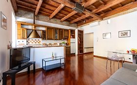 Apt 151 - City Center